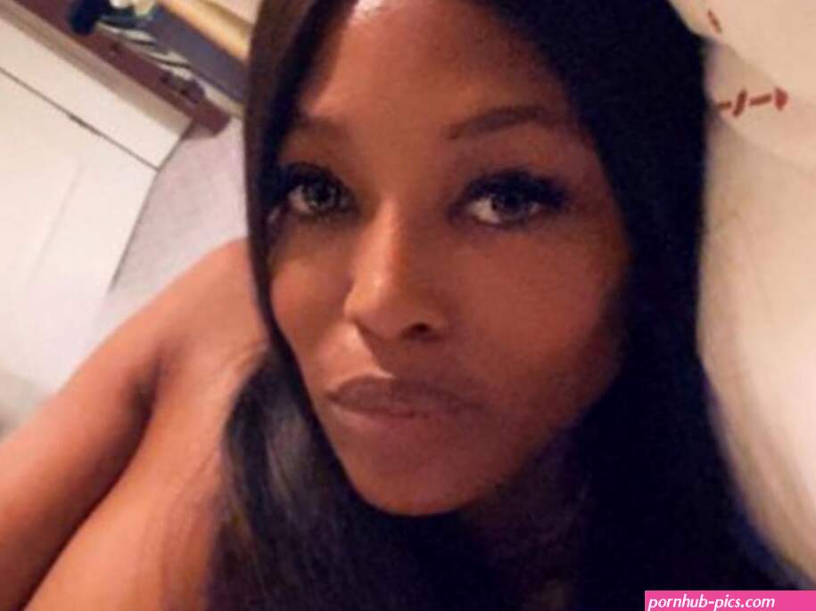 FOTO: Naomi Campbell i selfie su Instagram