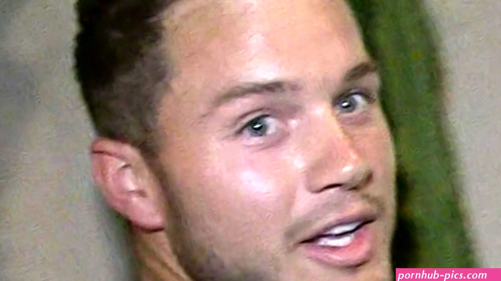 Colton Underwood Says Snapchat Pics Fake Virgin Before Bachelor