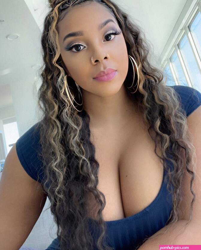 Dee Shanell deeshanell deeshanell Nude Leaked OnlyFansPatreon Photo 4