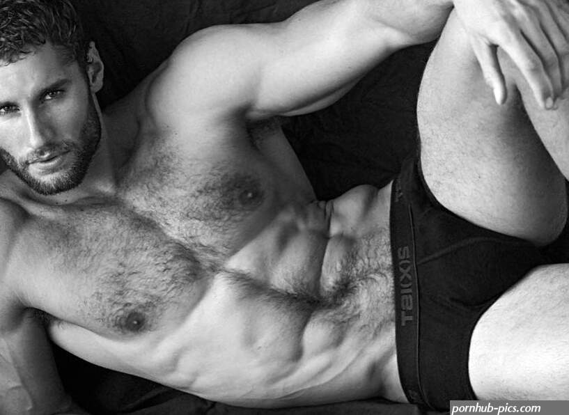 Franco Noriega bello e irresistibile in mutande su Instagram