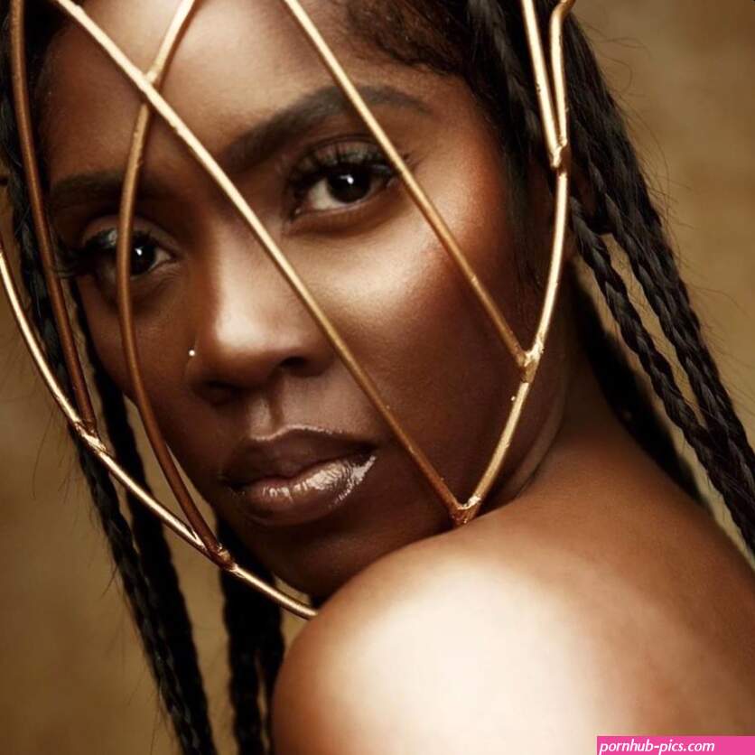 tiwa savage Zikoko!