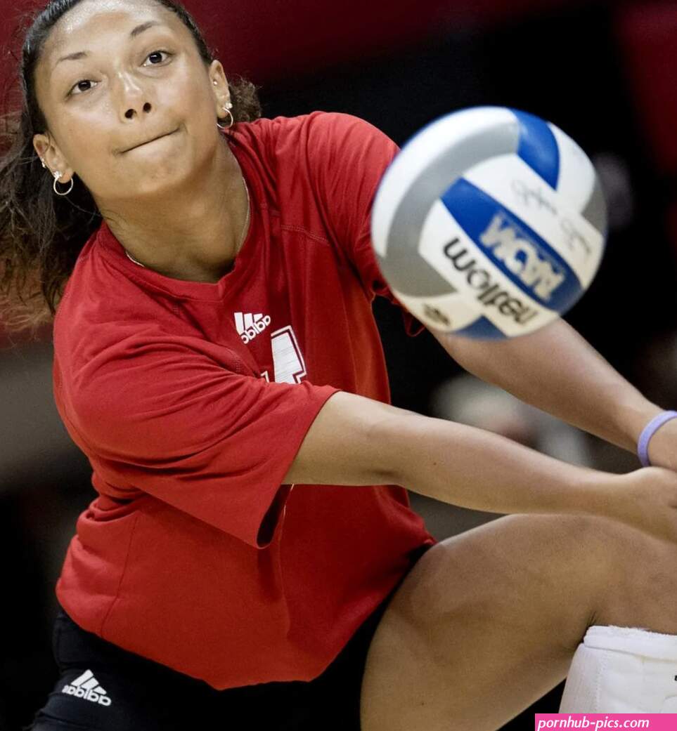 Kenzie Knuckles Nebraska Volleyball