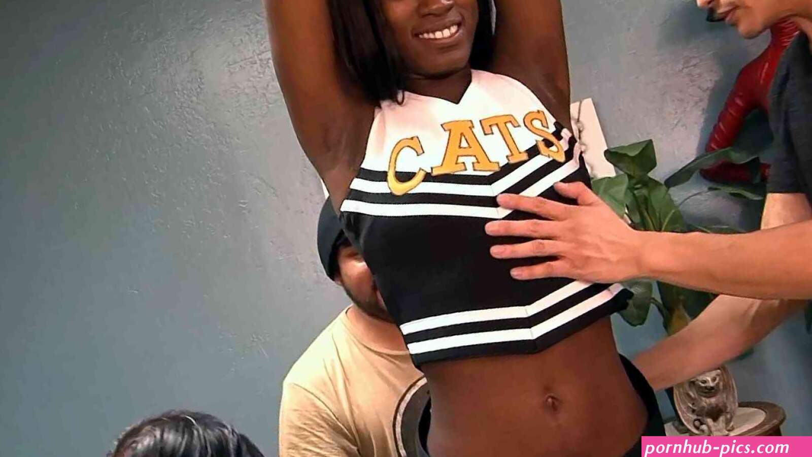 Dark Skin small Tits Black Ebony Teen Jazzi Lai tric...