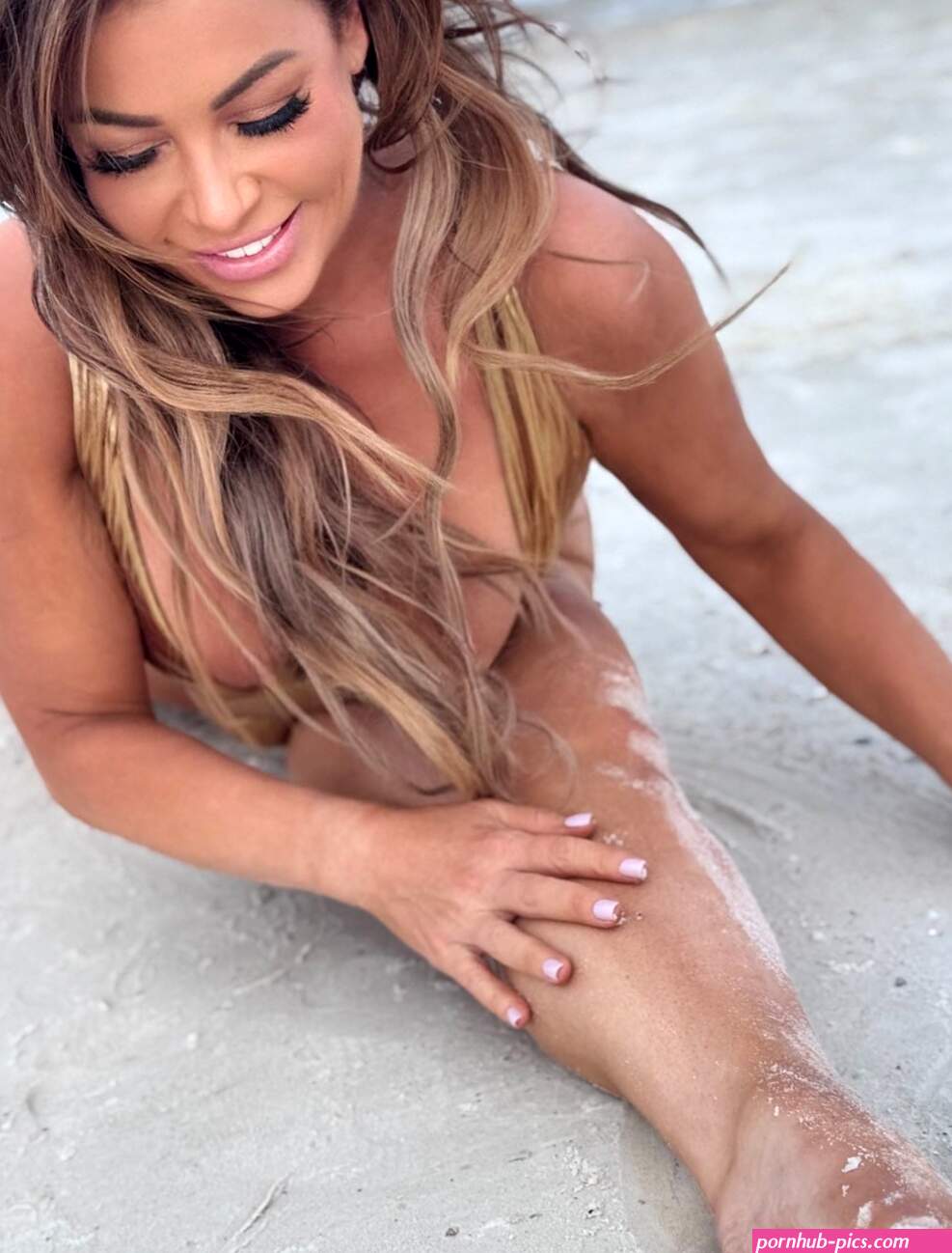 Jenni Neidhart neidhartjenni X