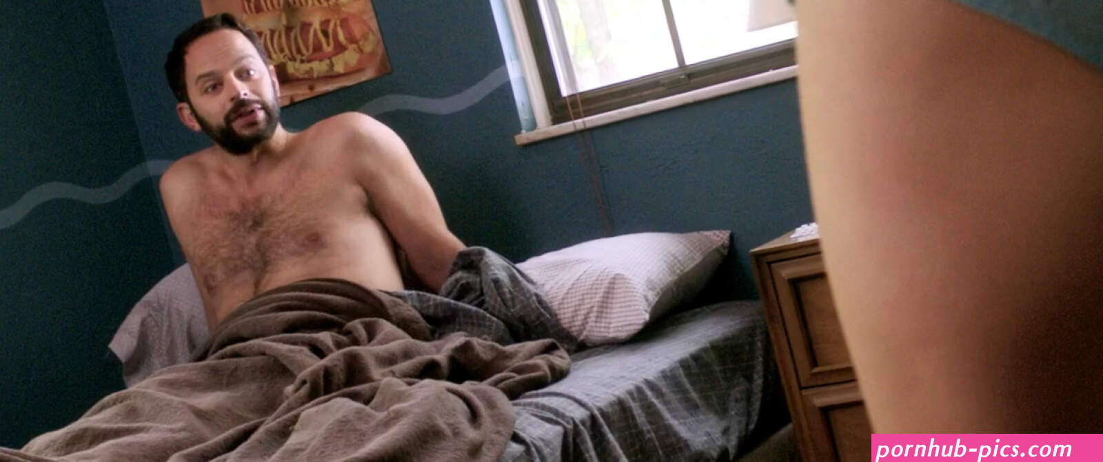 Jenny Slate nude butt