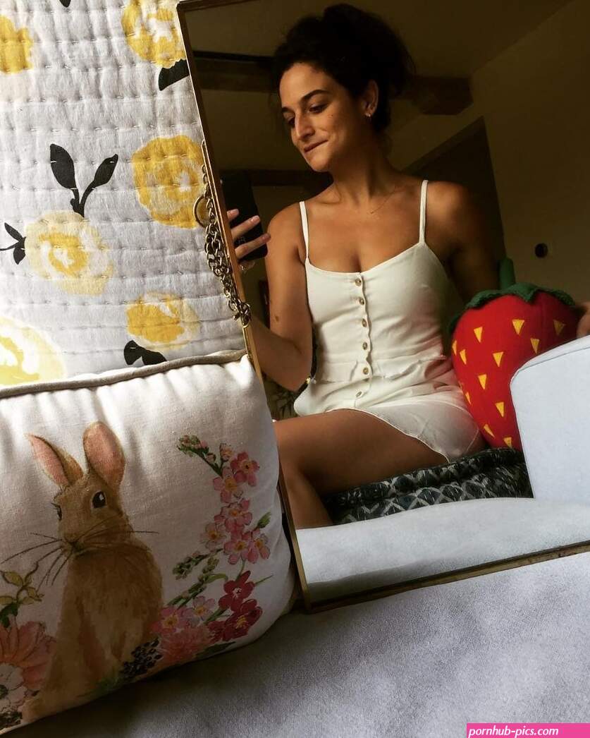 Jenny Slate Nude Sexy Collection