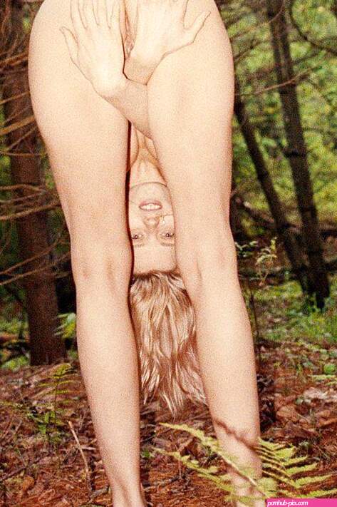 Abbey Lee Kershaw Naked In A Photoshoot