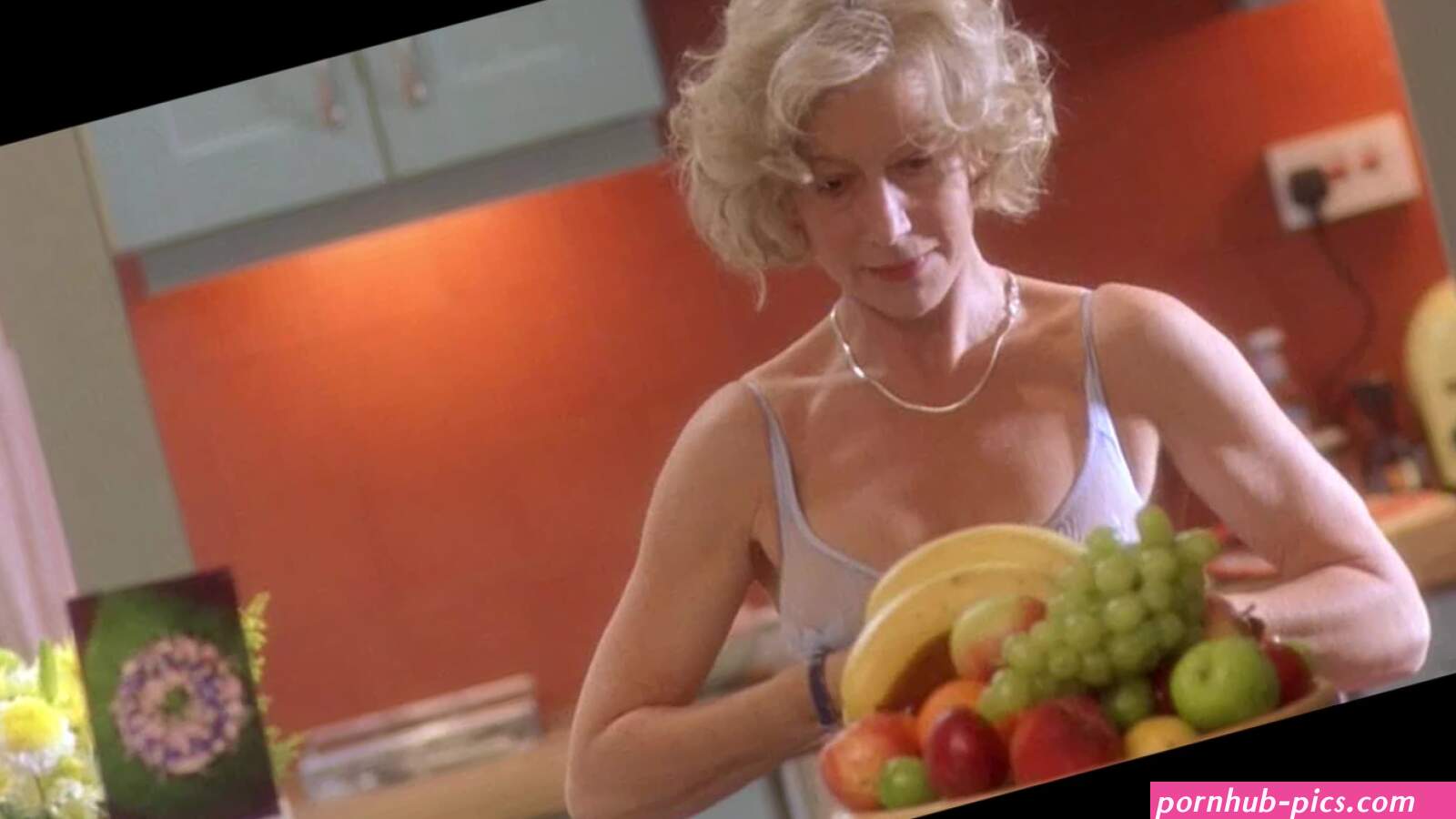 Nude Scenes: Helen Mirren