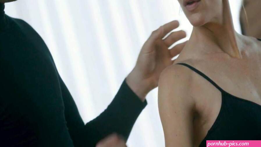 Jennifer Garner Nude Sex Scenes in Wakefield