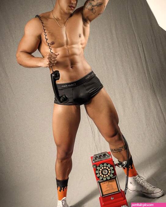 Duran Dhikol: Colombian Chaturbate Cam Hunk
