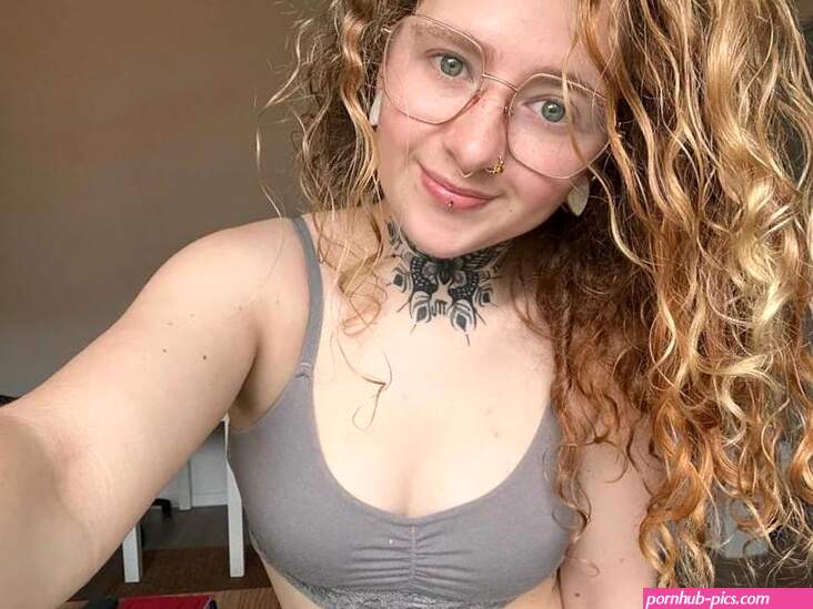 Maryjane Auryn est de vuelta con nuevo contenido de porno amateur
