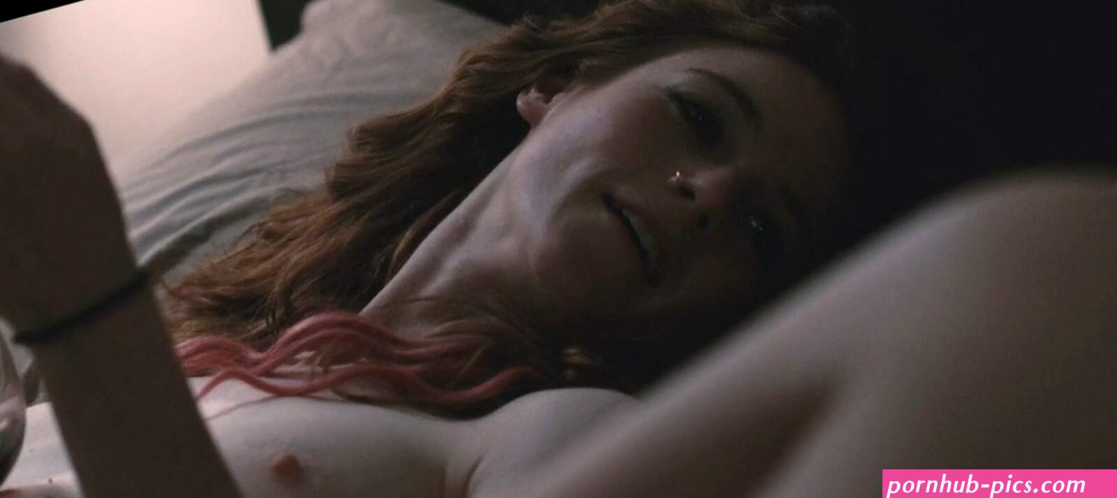 Rose Leslie nude topless and sex