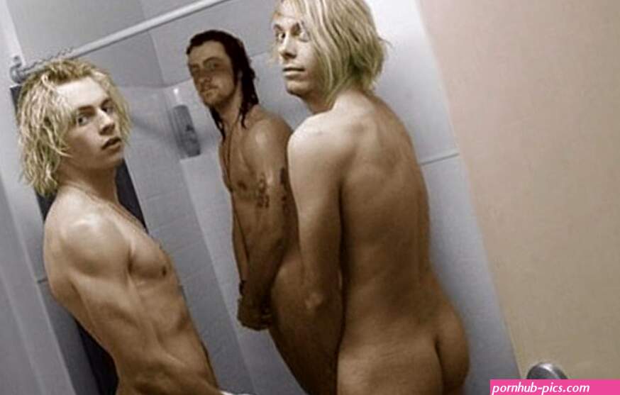 Famous Bulges on X: Ross Lynch ass