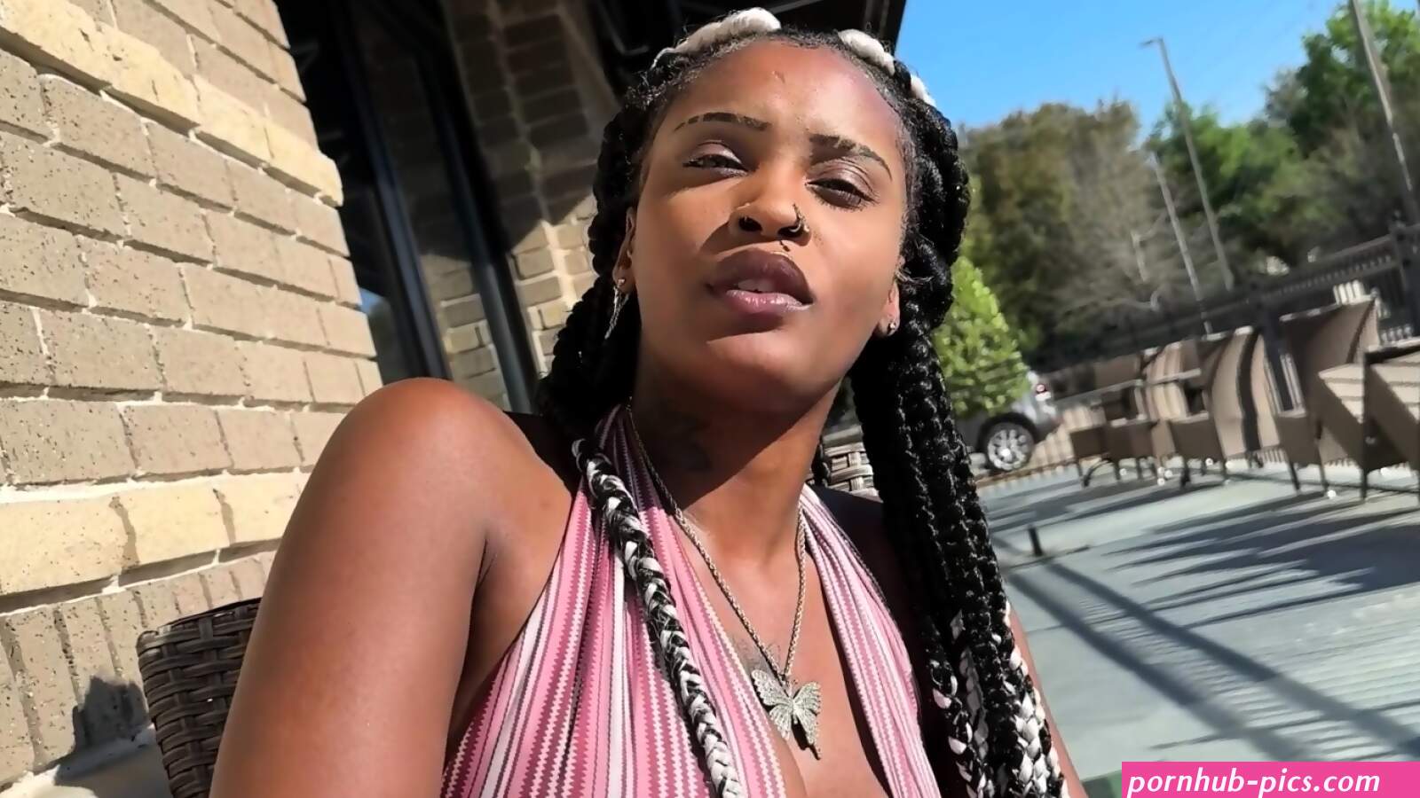 MEET THE DOWN SOUTH COUNTRY NEWBIE TORI TOOTS FUCKED BY PIMPIN IN AH BONNET