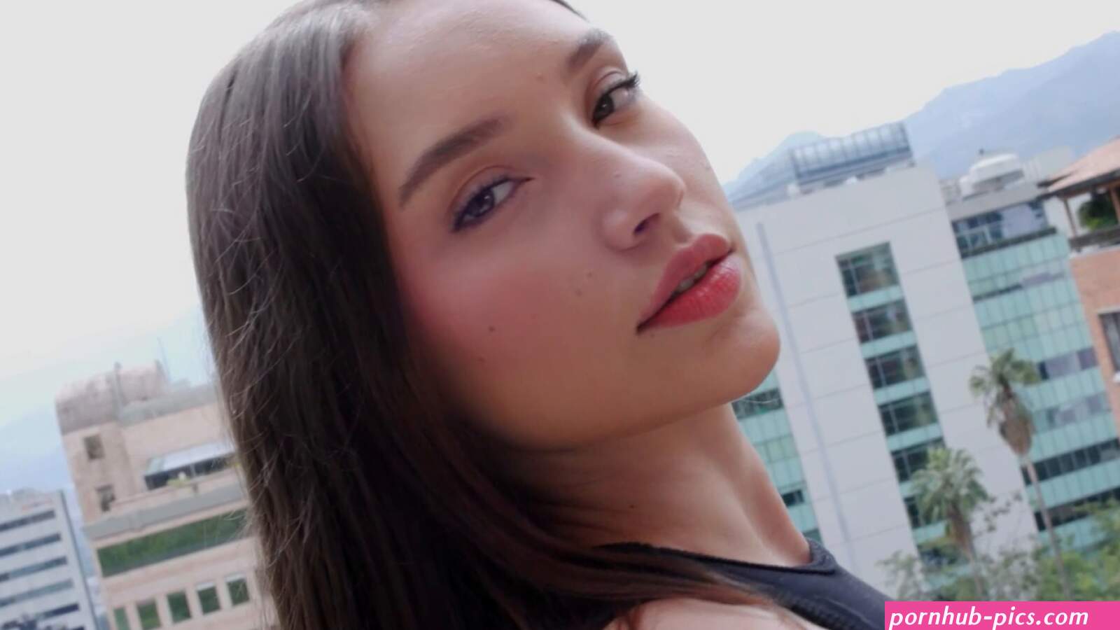 YouthLusts video Tweet