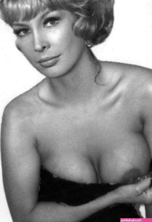 Barbara Eden