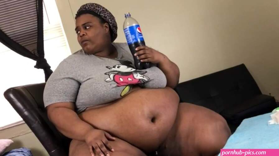 Feedee SSBBW vs 2 Footlong Subs