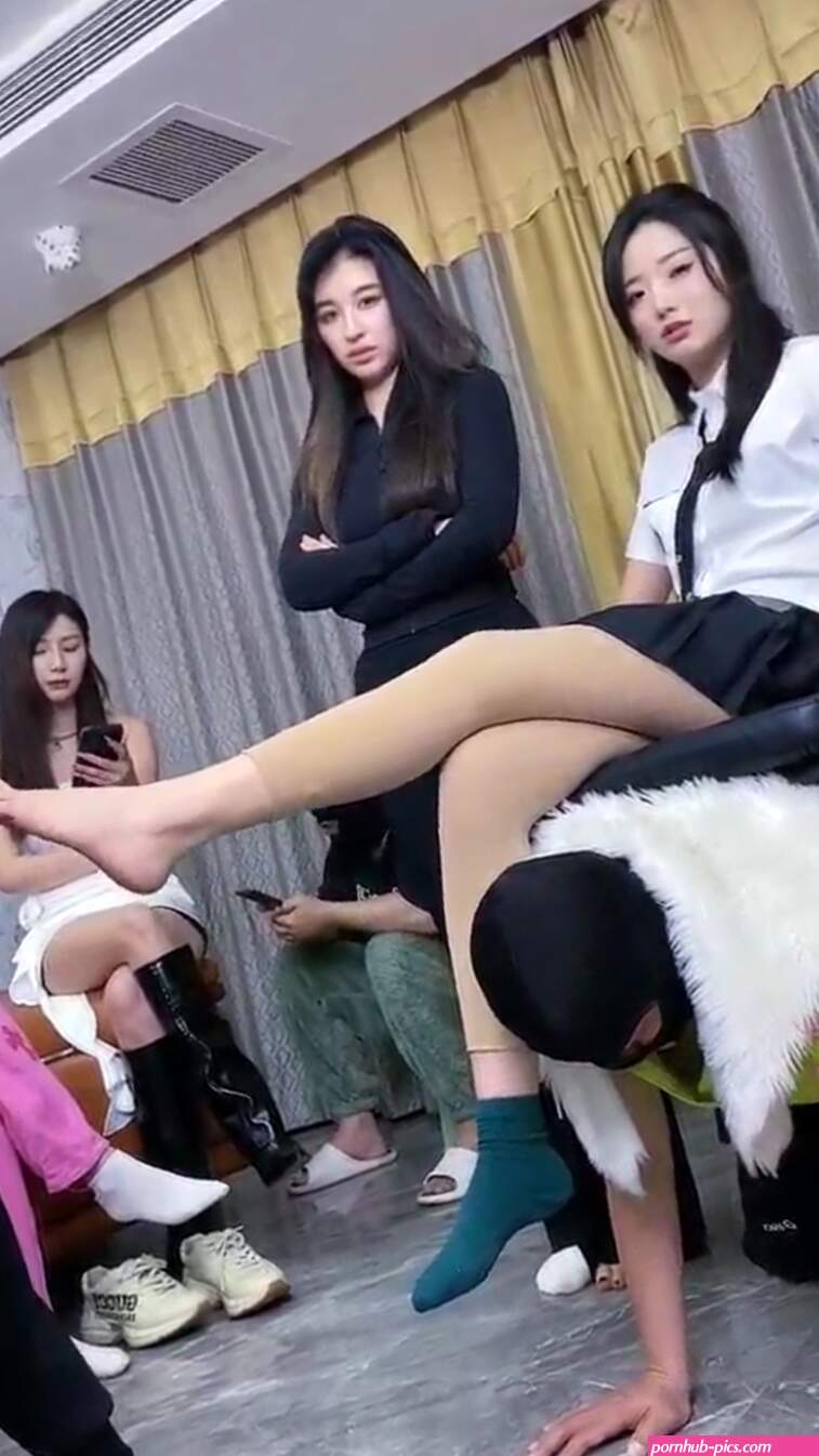 Chinese femdom: Femdom china