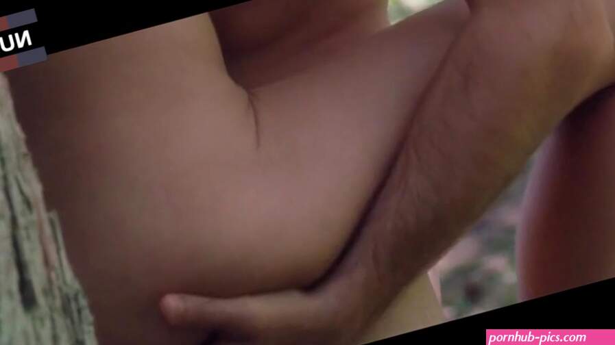 Naomi Watts Sex Against Tree