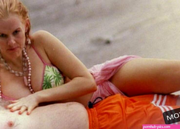 PENELOPE ANN MILLER Nude