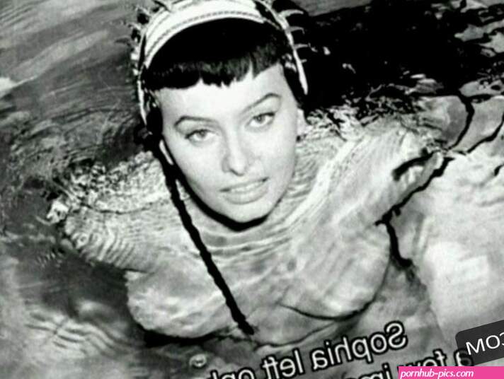 SOPHIA LOREN Nude