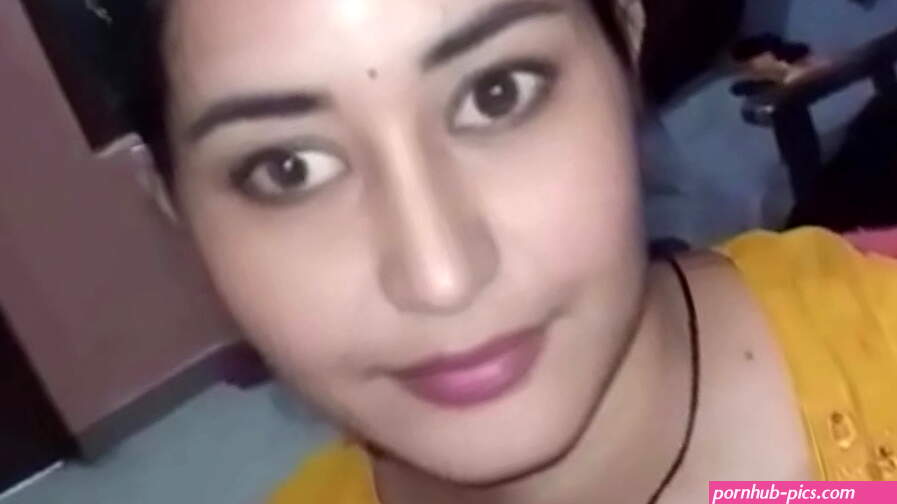 MMS of Indian school girl sexIndian school girl and class teacher sex relationship in winter season