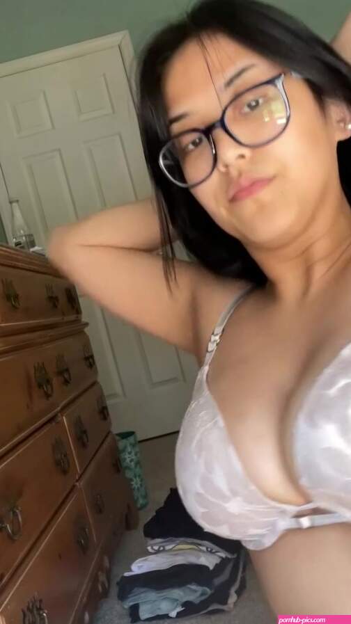 andiipoops Red Skirt Onlyfans