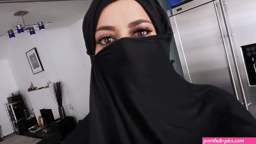 Video Big Boobs Arab Girl 18 YO Have Sex
