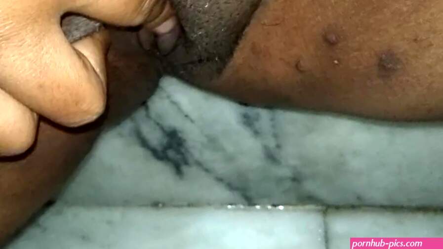 I want only sex indian desi bhabhi ki chikni chut ki chudaai