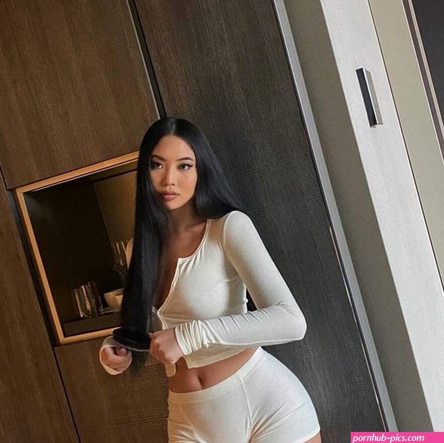estherng Nude Leaks