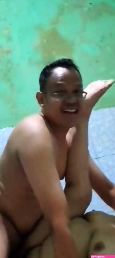 Pemburu Memek Stw