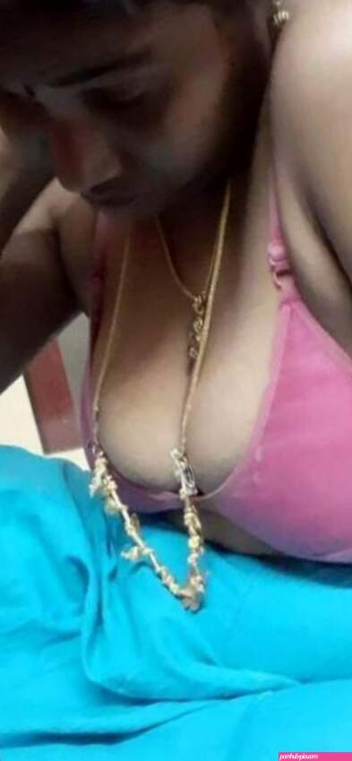 Viral Tamil mature wife indiansex photos scandal