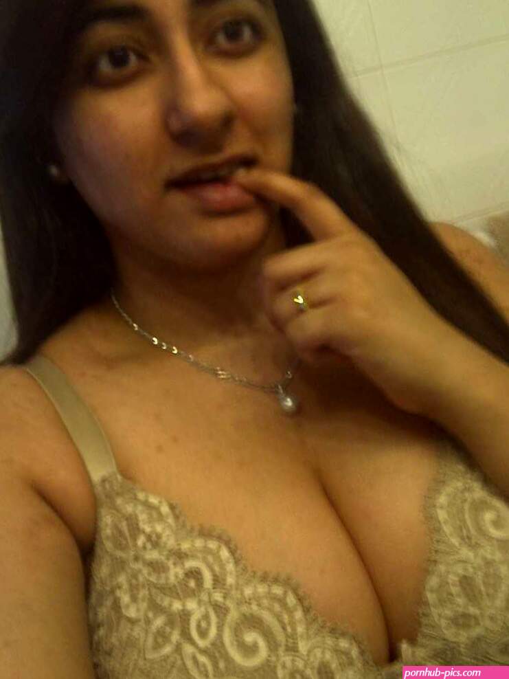 Indian Desi Aunty And Bhabhi Nude Photo Hot Indian Sexy Homemade Girls Photo Collection 124236