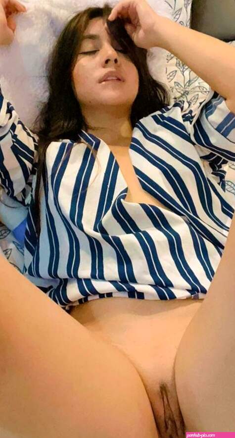 Onlyfans Karentahe premium nude gal