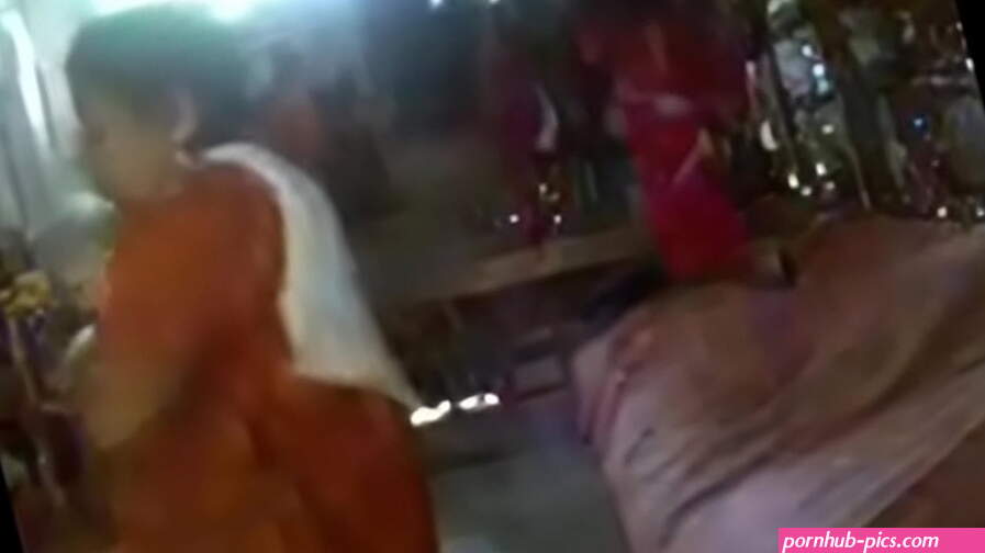Kerala aunty in saree fucking with neighbour