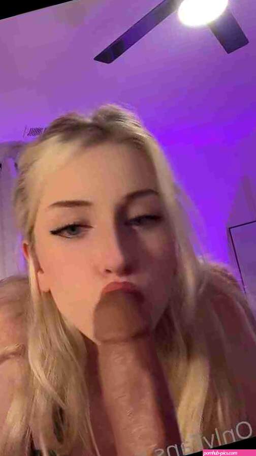 MsFiiire Lilly Bloomes Lingerie Ass Pussy Spread Onlyfans Leak