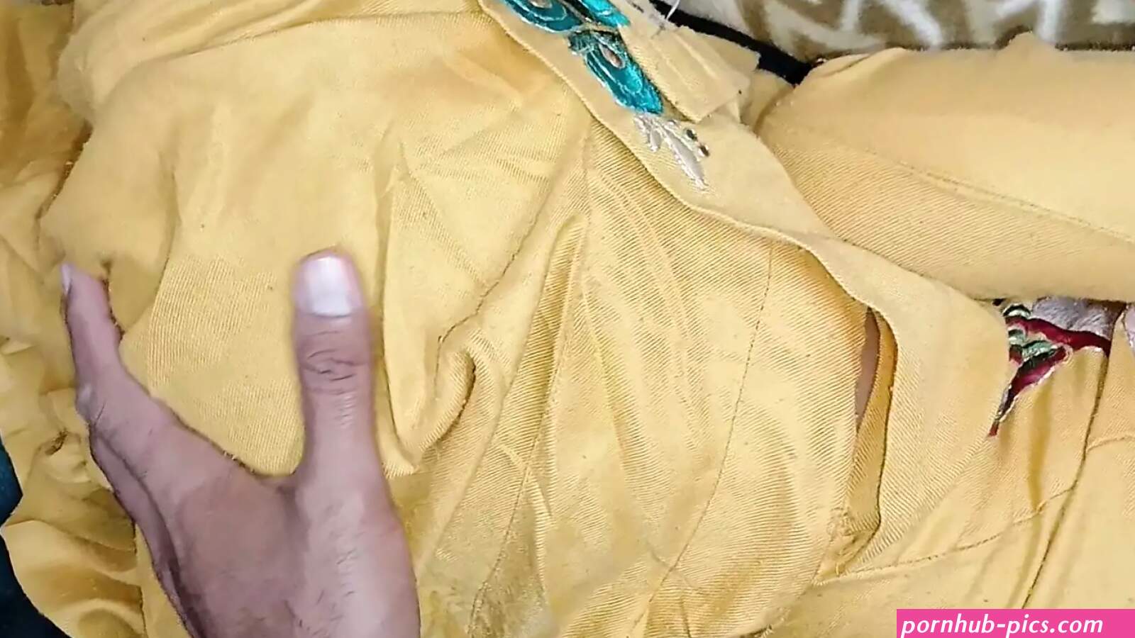 Desi Chikni Chut Porn Videos