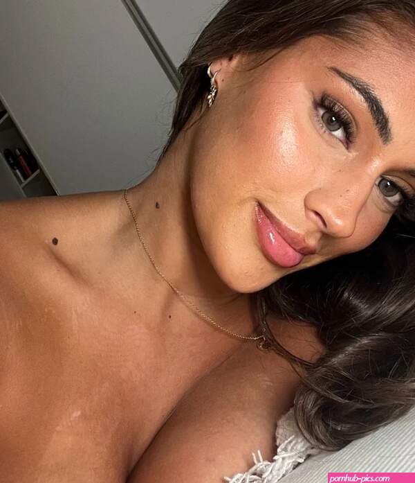 Miabaileyyy OnlyFans profile photos and links