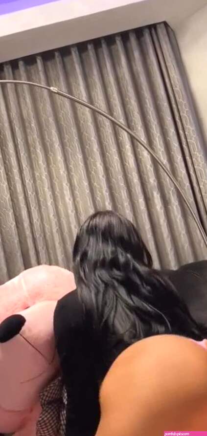 Thick slut Mia huge mega