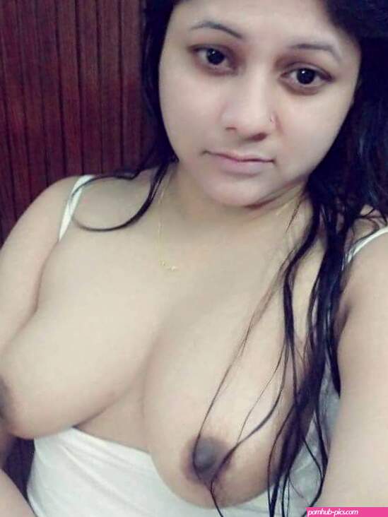 Bangali Horny Aunty Nude Tits Leaked Photos