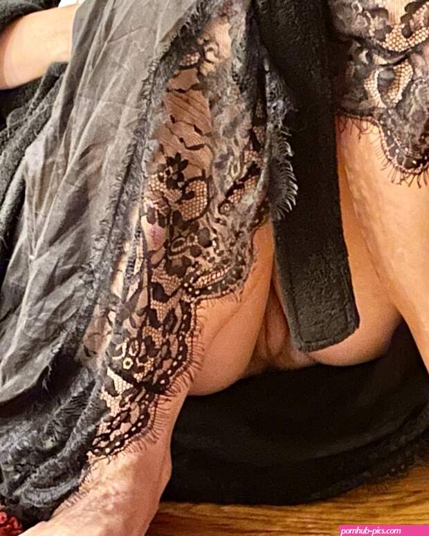 Nightgown without panties