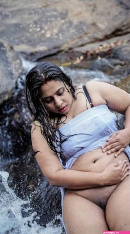 Nila Nambiar Smera1695 nilanambiar Nude Leaks OnlyFans