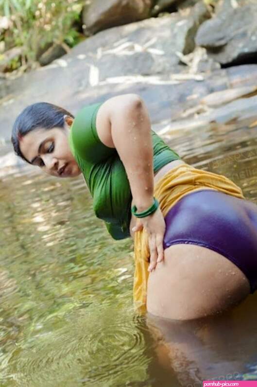 Nila Nambiar Smera1695 nilanambiar Nude Leaks OnlyFans