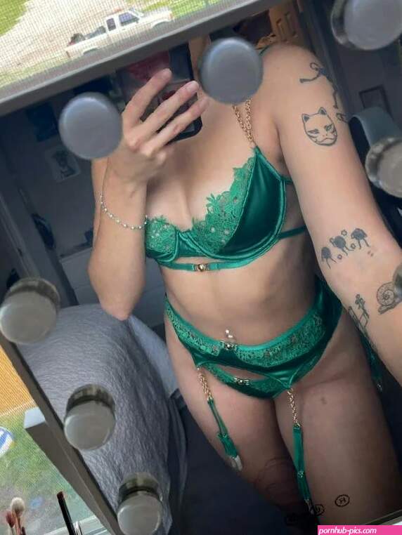 Uhveenyuh Nude Leaked Photos and Videos