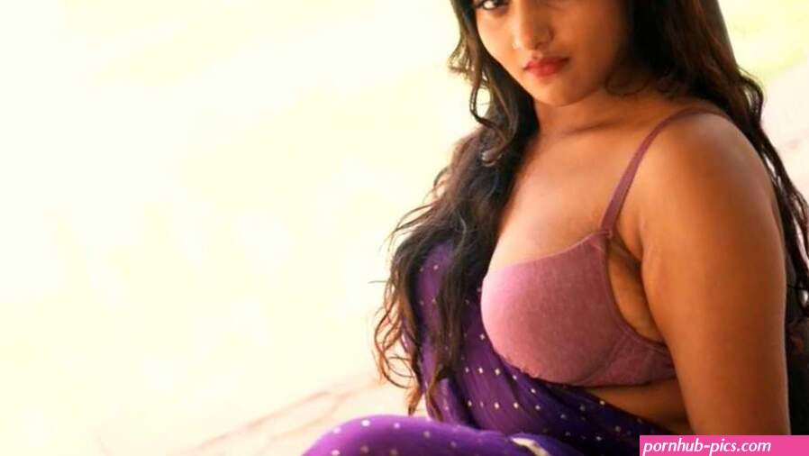 moon saree uncut video Free Porn Video