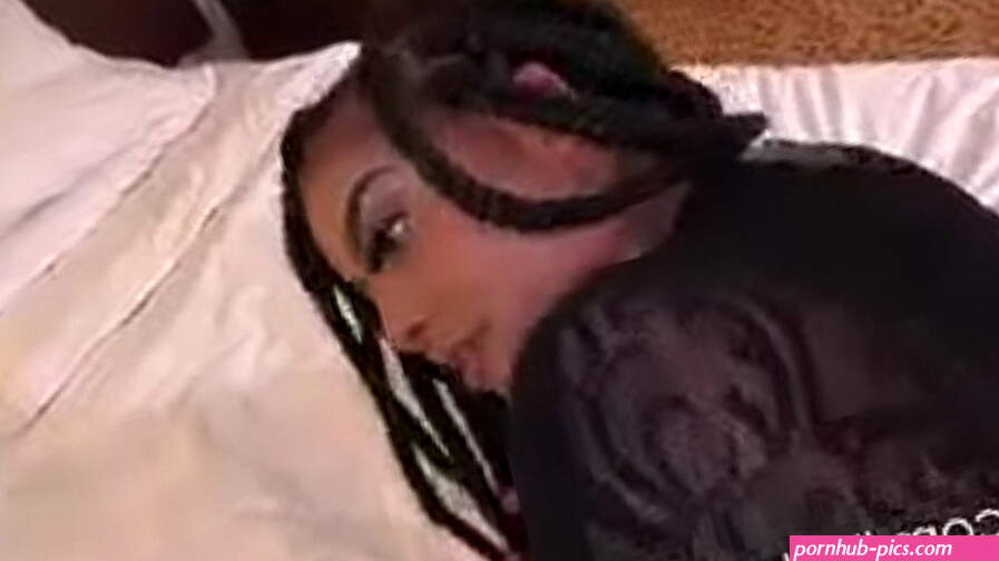 Ethiopian girl with big butt