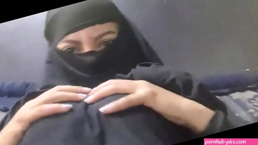 Arab Hot Amateur MILF Showing Big Tits And Creamy Pussy Squirt In Hijab Niqab Dress