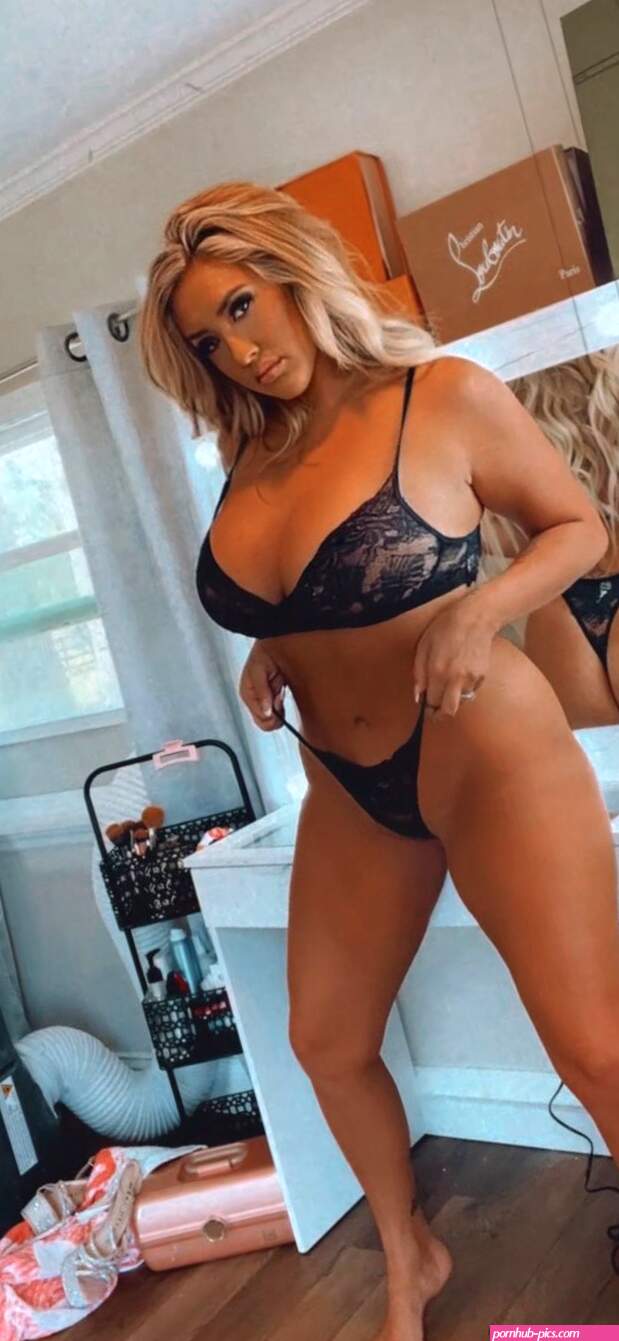 Sara Blake Cheek on X: Find all my Exclusive content here: