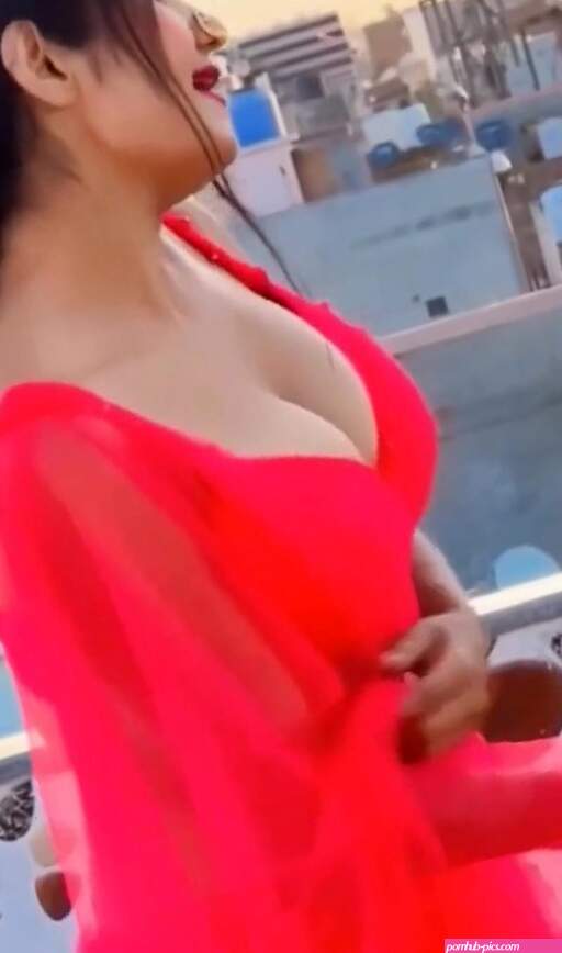 Sexy Big Booty Bhabhi In Saree Reels Compilation