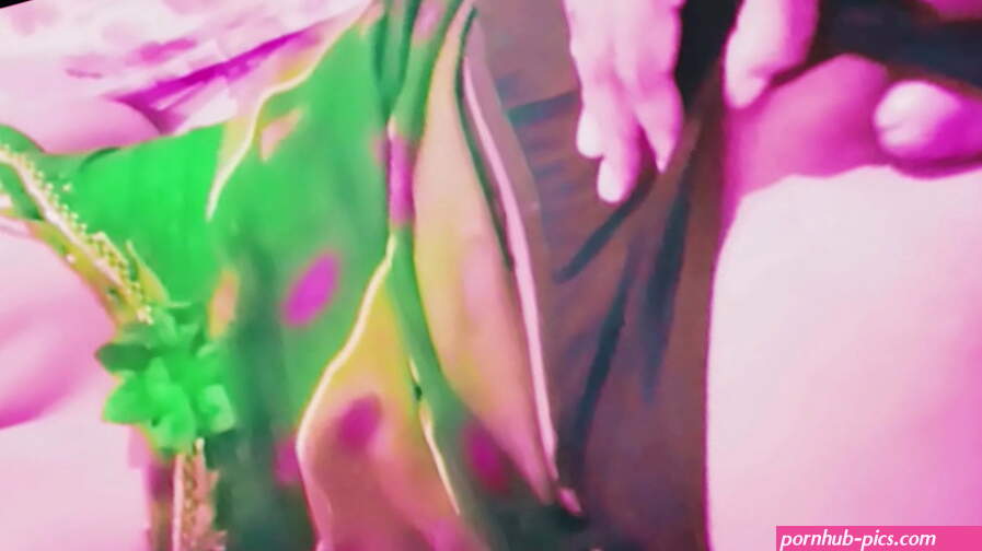 Big ass bhabhi banged in hot green saree.